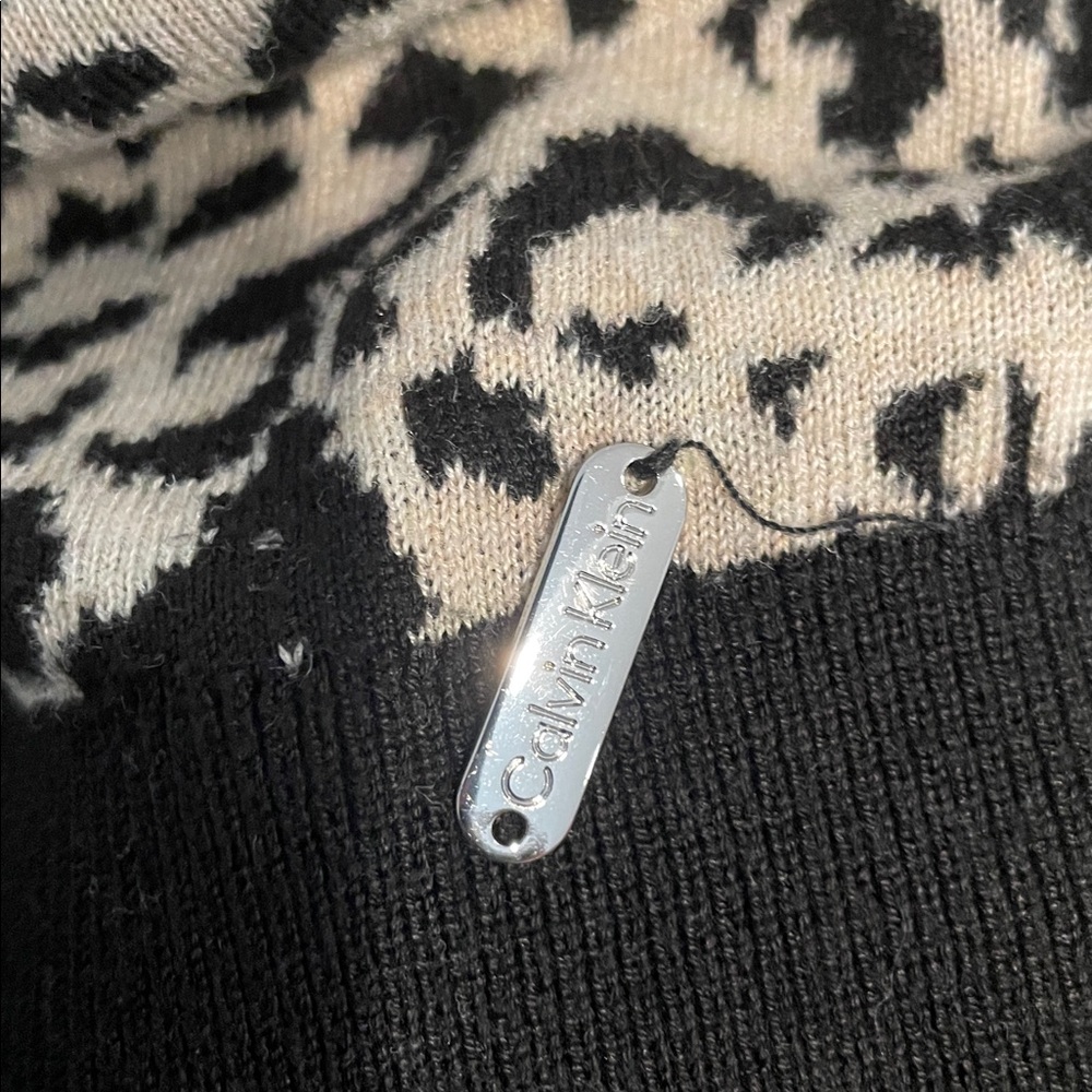 Calvin Klein Leopard Print Sweater - Picture 7 of 7